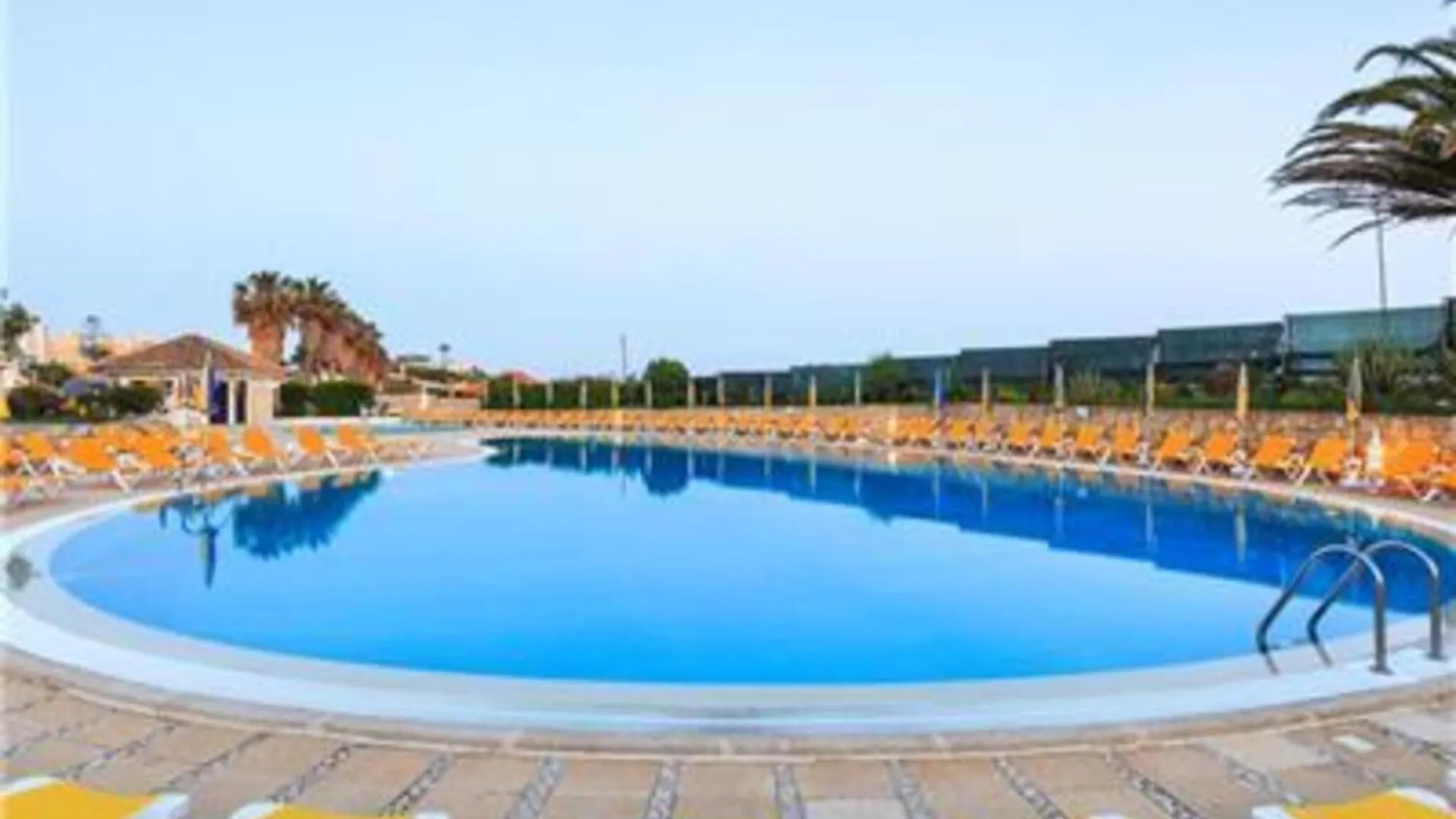 Bueatiful 1 Bedroom Sea View Portimao 0*,  Portugal